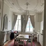 Centre Apartment *